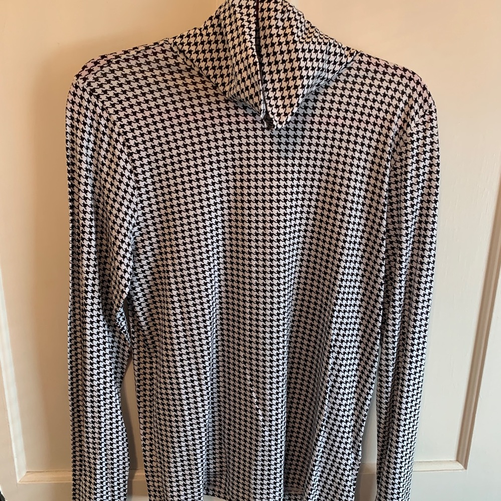 JCrew houndstooth black and white turtleneck